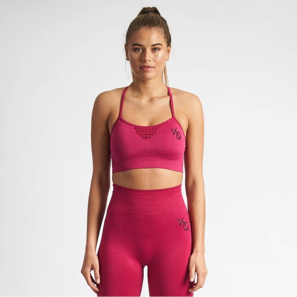 VQ Vanquish Fitness Virtue Cerise Seamless Sports Bra